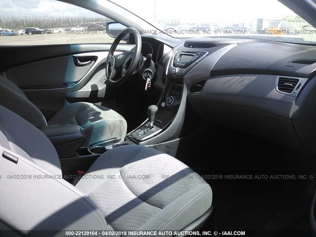 KMHDH6AE7DU017010 - 2013 HYUNDAI ELANTRA COUPE GS/SE SILVER photo 5