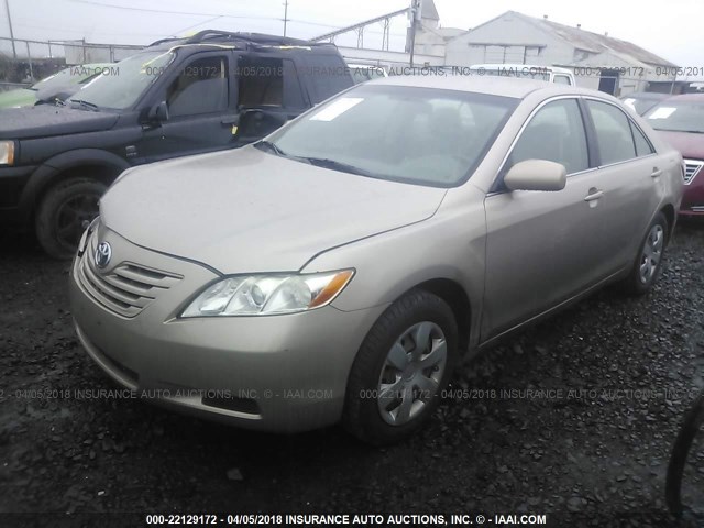 4T1BE46K67U500365 - 2007 TOYOTA CAMRY NEW GENERAT CE/LE/XLE/SE GOLD photo 2