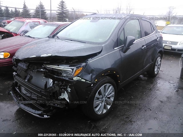 KL4CJASB8JB547919 - 2018 BUICK ENCORE PREFERRED Сұр фото 2