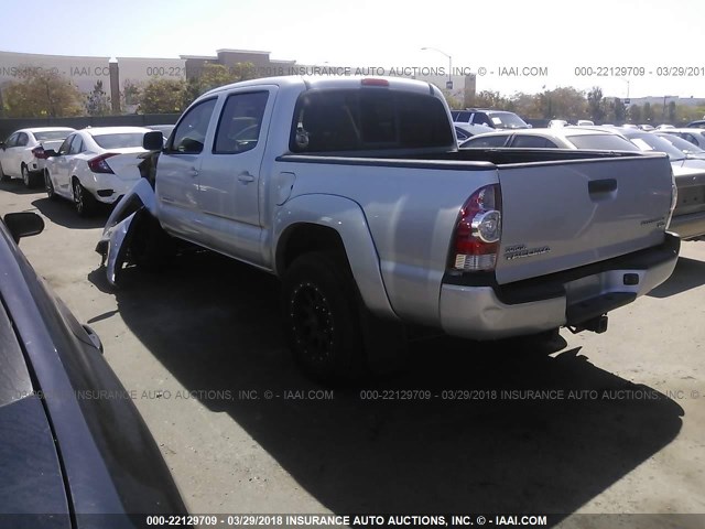 3TMJU4GN4BM118652 - 2011 TOYOTA TACOMA DOUBLE CAB PRERUNNER SILVER photo 3