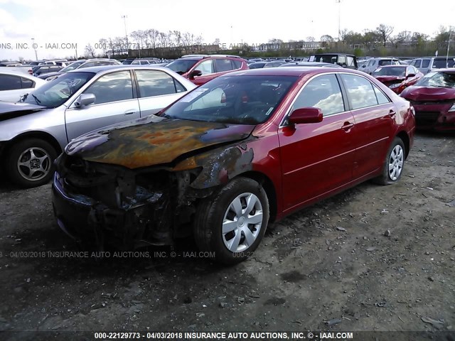4T4BF3EKXAR046398 - 2010 TOYOTA CAMRY SE/LE/XLE RED photo 2
