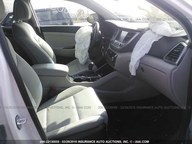 KM8J3CA47JU604004 - 2018 HYUNDAI TUCSON LIMITED/SPORT AND ECO/SE WHITE photo 5