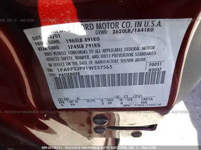 1FAFP33P91W257565 - 2001 FORD FOCUS LX RED photo 9