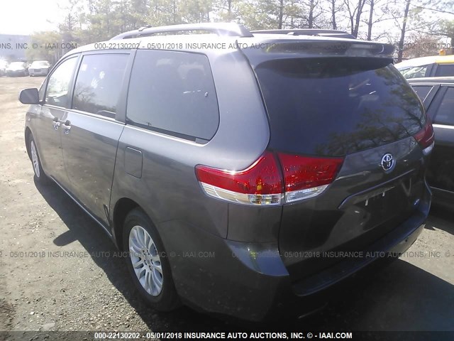 5TDYK3DC2ES499326 - 2014 TOYOTA SIENNA XLE/LIMITED BEIGE photo 3