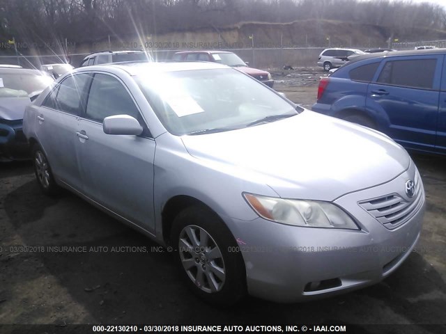 4T1BK46KX9U079262 - 2009 TOYOTA CAMRY SE/LE/XLE SILVER photo 1