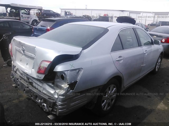 4T1BK46KX9U079262 - 2009 TOYOTA CAMRY SE/LE/XLE SILVER photo 4