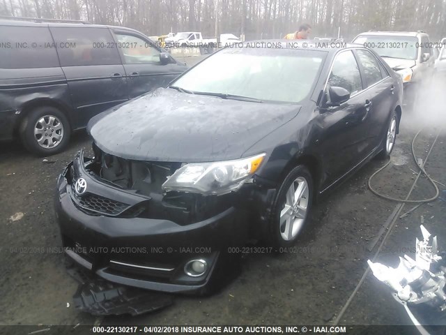 4T1BF1FKXCU616173 - 2012 TOYOTA CAMRY SE/LE/XLE BLACK photo 2