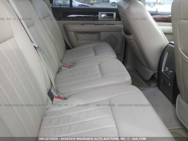 5LMFU28556LJ00881 - 2006 LINCOLN NAVIGATOR TAN photo 8