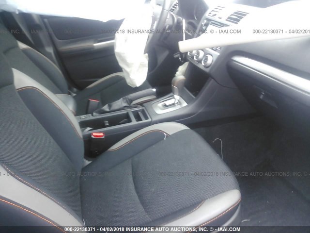 JF2GPABC6G8340385 - 2016 SUBARU CROSSTREK PREMIUM ღია ლურჯი ფოტო 5