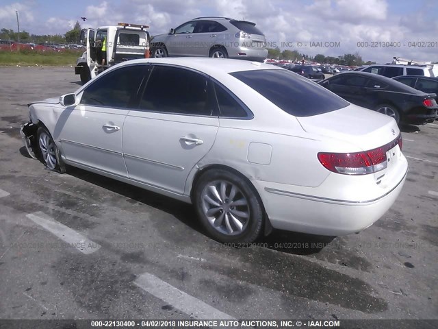 KMHFC46F48A306396 - 2008 HYUNDAI AZERA SE/LIMITED WHITE photo 3