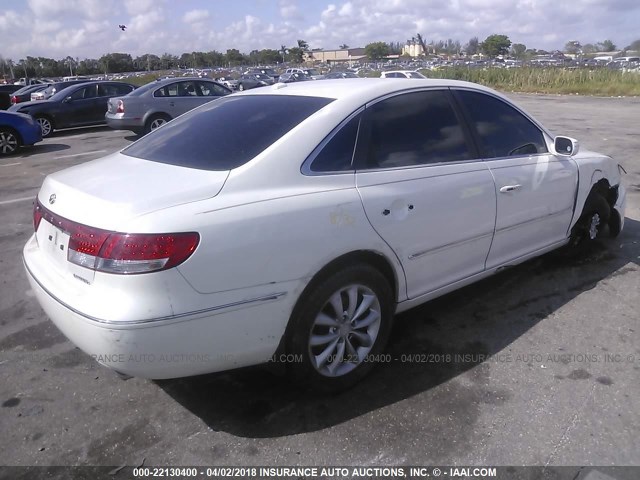 KMHFC46F48A306396 - 2008 HYUNDAI AZERA SE/LIMITED WHITE photo 4