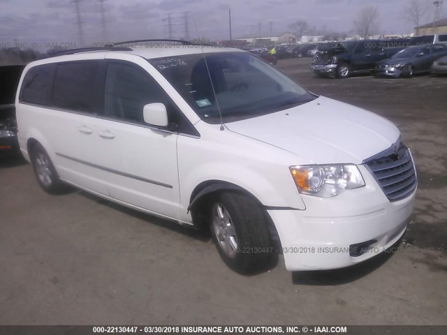 2A4RR5D19AR235883 - 2010 CHRYSLER TOWN & COUNTRY TOURING WHITE photo 1