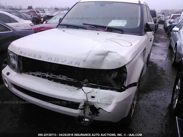 SALSF25429A207276 - 2009 LAND ROVER RANGE ROVER SPORT HSE WHITE photo 2