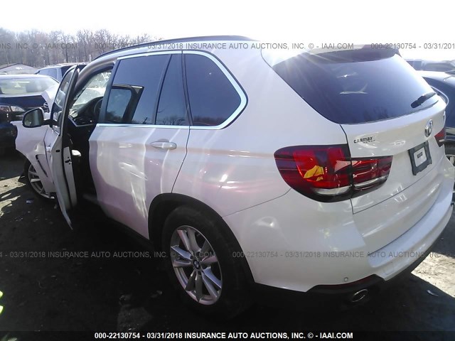 5UXKS4C58F0J98741 - 2015 BMW X5 XDRIVE35D WHITE photo 3