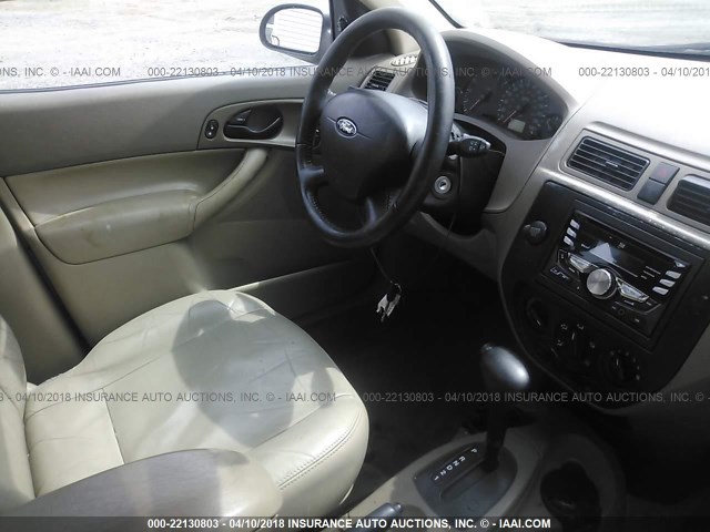 1FAHP34N97W152300 - 2007 FORD FOCUS ZX4/S/SE/SES 白色 照片 5