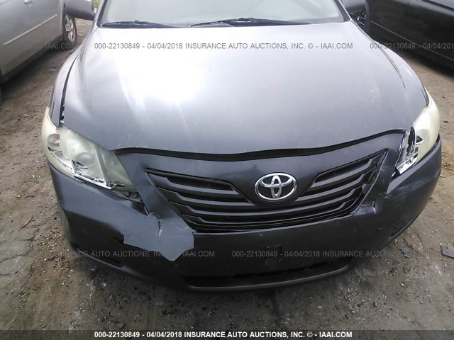 4T1BE46K09U810837 - 2009 TOYOTA CAMRY SE/LE/XLE GRAY photo 6