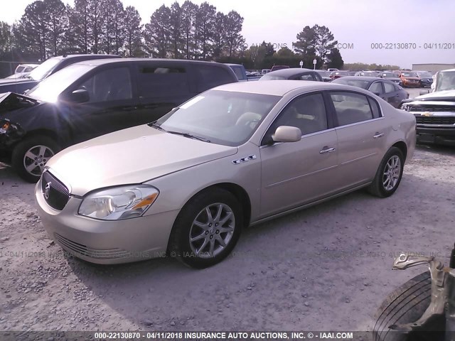 1G4HD57268U208590 - 2008 BUICK LUCERNE CXL SILVER photo 2