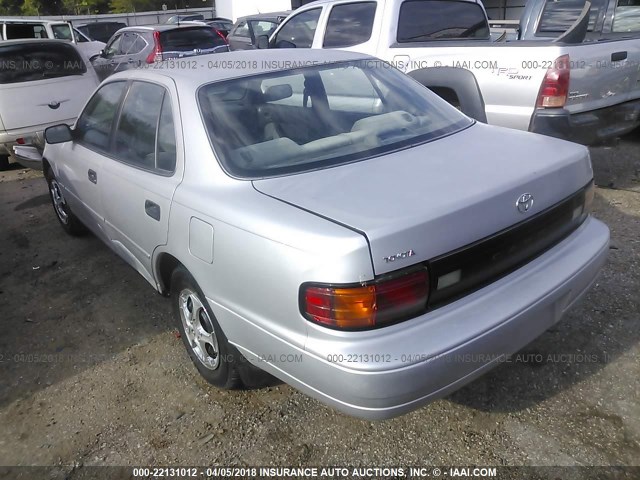 4T1SK11E4PU224292 - 1993 TOYOTA CAMRY DX SILVER photo 3