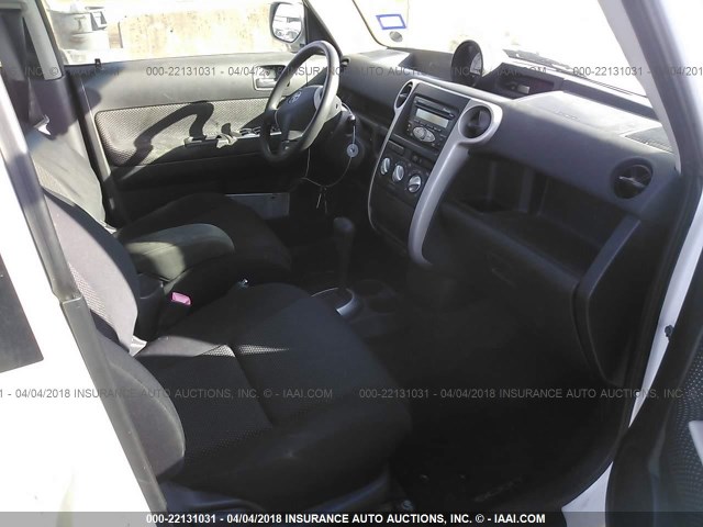 JTLKT324664044088 - 2006 TOYOTA SCION XB თეთრი ფოტო 5