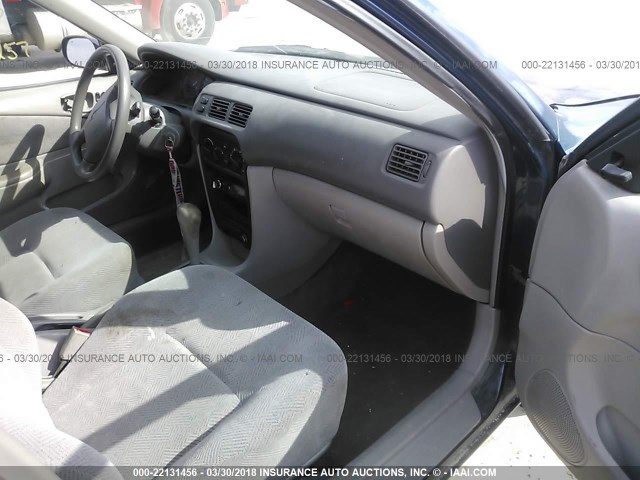 1Y1SK54841Z437718 - 2001 CHEVROLET GEO PRIZM LSI BLUE photo 5