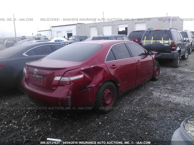 4T1BE46K27U017097 - 2007 TOYOTA CAMRY NEW GENERAT CE/LE/XLE/SE RED photo 4