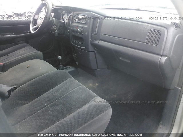 1D7KU28D04J164810 - 2004 DODGE RAM 2500 ST/SLT 银色 照片 5