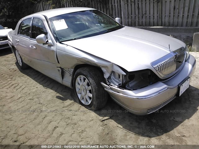 2LNHM82V58X657741 - 2008 LINCOLN TOWN CAR SIGNATURE LIMITED SILVER photo 1