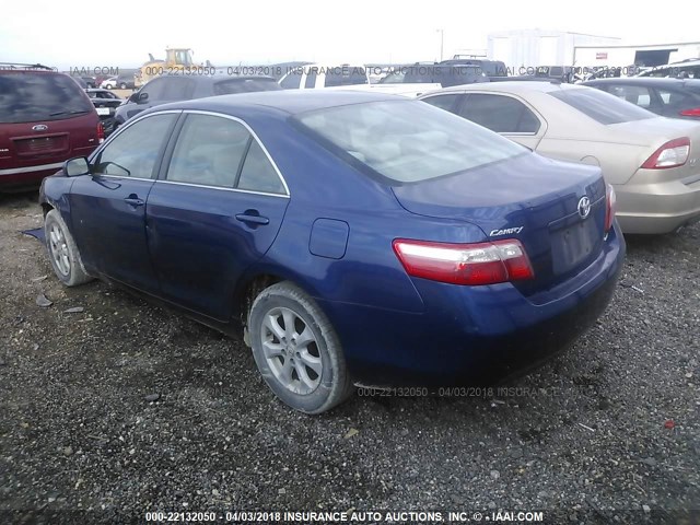 4T4BE46K88R026717 - 2008 TOYOTA CAMRY CE/LE/XLE/SE BLUE photo 3
