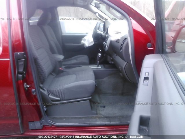 1N6AD0CW0CC408930 - 2012 NISSAN FRONTIER SV/PRO-4X RED photo 5