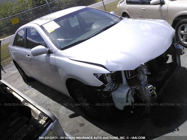 4T1BF3EK8BU744357 - 2011 TOYOTA CAMRY SE/LE/XLE SILVER photo 1