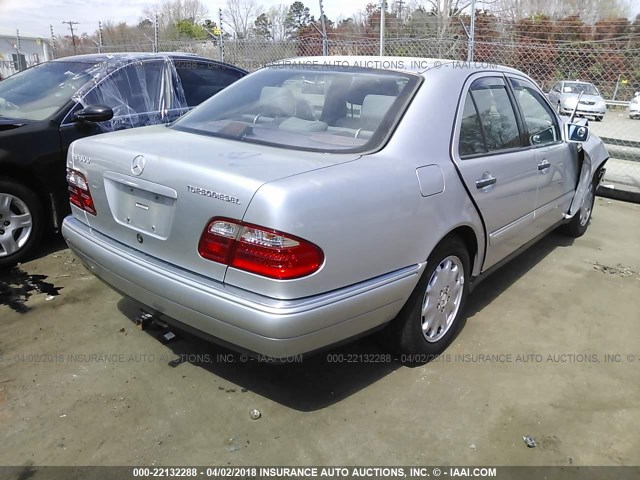 WDBJF25F9WA643346 - 1998 MERCEDES-BENZ E 300TD SILVER photo 4