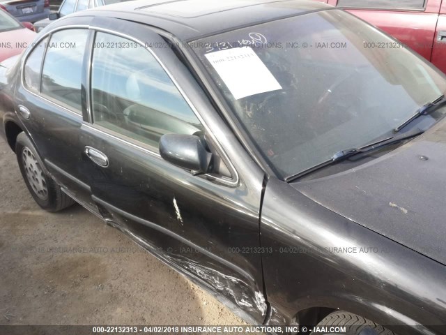 JN1CA21DXST631950 - 1995 NISSAN MAXIMA GLE/GXE/SE BLACK photo 6