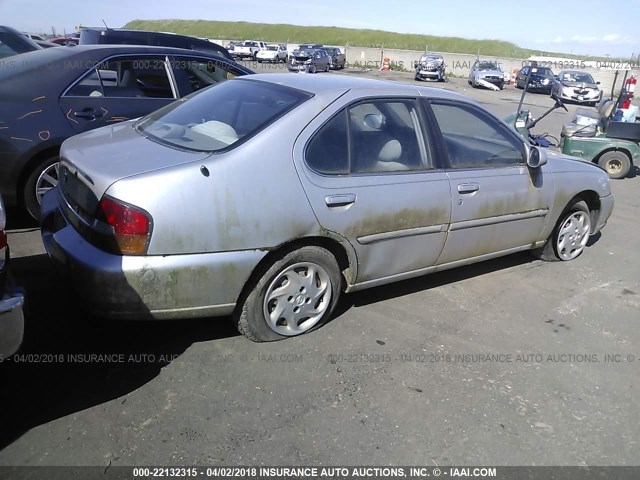 1N4DL01D2XC216800 - 1999 NISSAN ALTIMA XE/GXE/SE/GLE SILVER photo 4