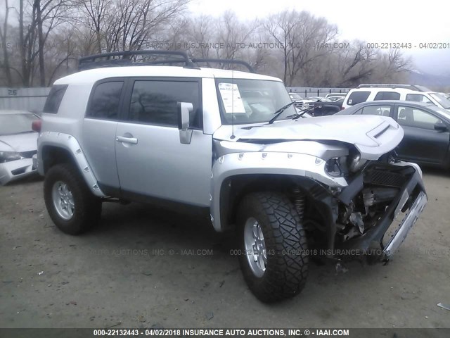 JTEBU11F870048437 - 2007 TOYOTA FJ CRUISER SILVER photo 1