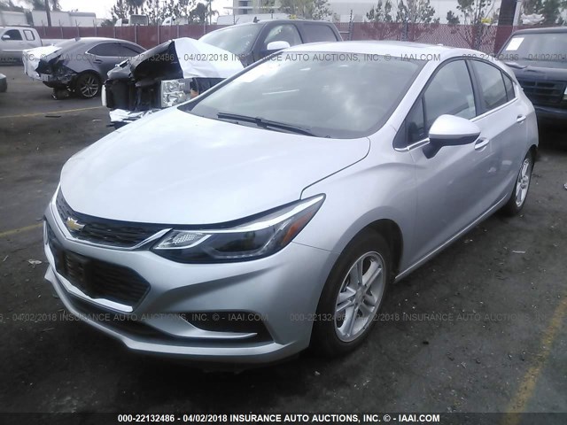 3G1BE6SM1HS530147 - 2017 CHEVROLET CRUZE LT SILVER photo 2