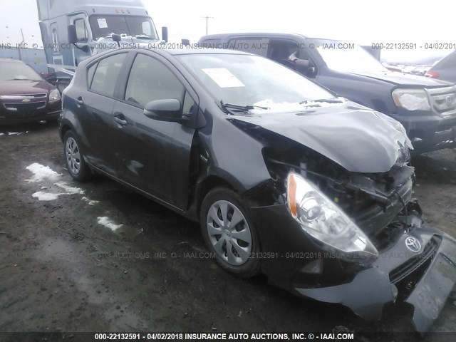 JTDKDTB32E1570279 - 2014 TOYOTA PRIUS C GRAY photo 1