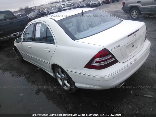 WDBRF52H96A845646 - 2006 MERCEDES-BENZ C GENERATION 2006 230 WHITE photo 3