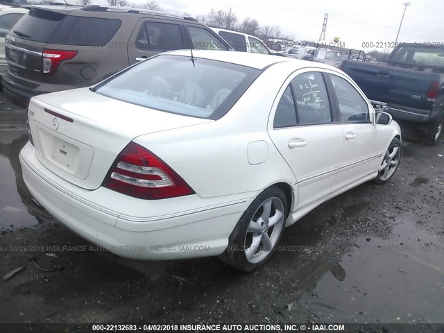 WDBRF52H96A845646 - 2006 MERCEDES-BENZ C GENERATION 2006 230 WHITE photo 4