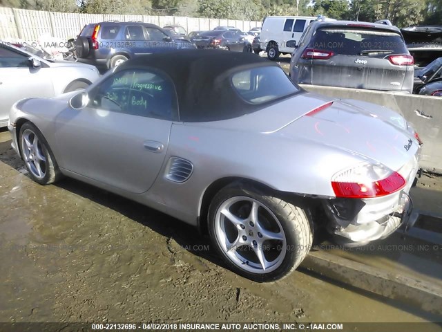 WP0CA29813S620220 - 2003 PORSCHE BOXSTER SILVER photo 3