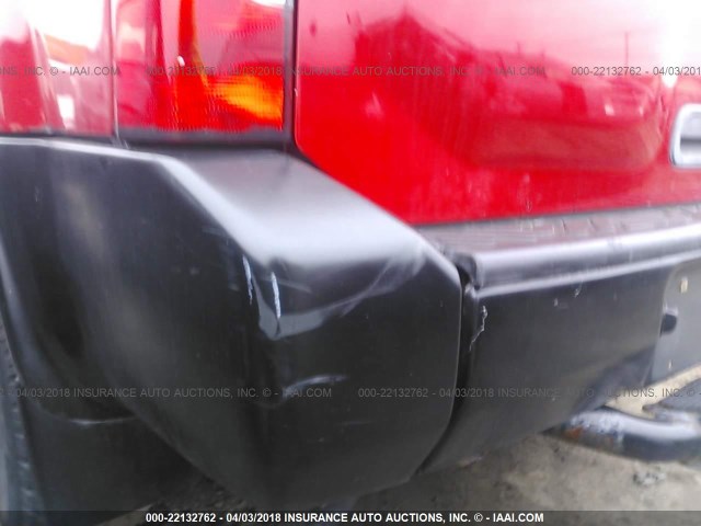 5N1ED28Y0YC530099 - 2000 NISSAN XTERRA XE/SE RED photo 6