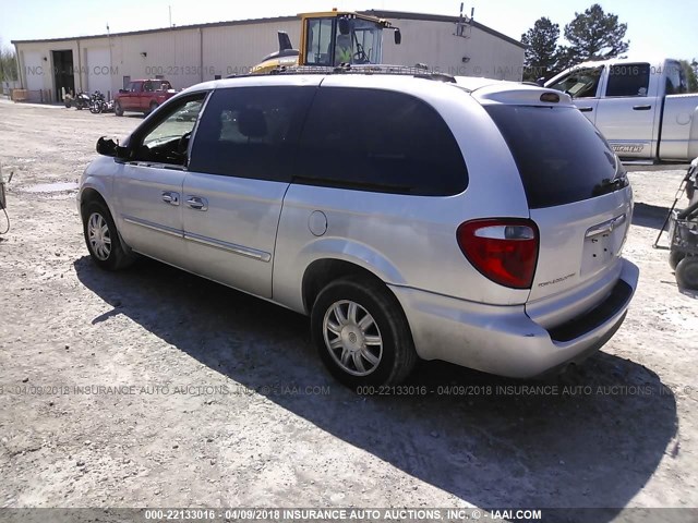 2C4GP54L75R602063 - 2005 CHRYSLER TOWN & COUNTRY TOURING SILVER photo 3