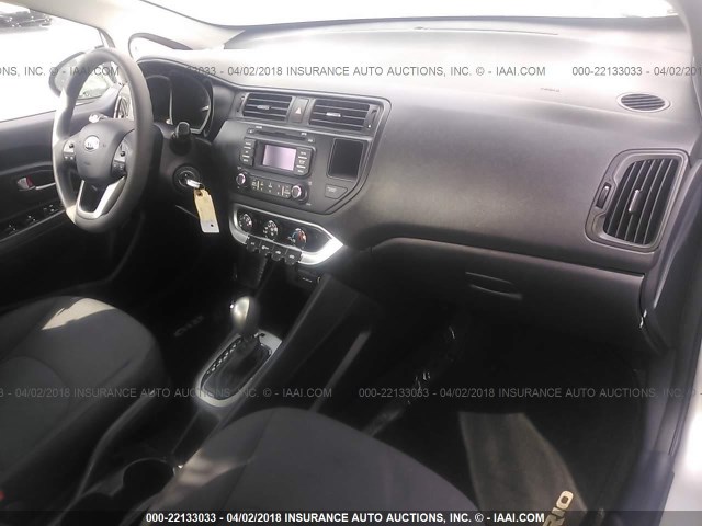 KNADM4A36E6418425 - 2014 KIA RIO LX SILVER photo 5