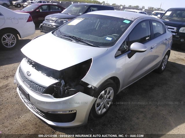 KNADM4A3XG6562756 - 2016 KIA RIO LX SILVER photo 2