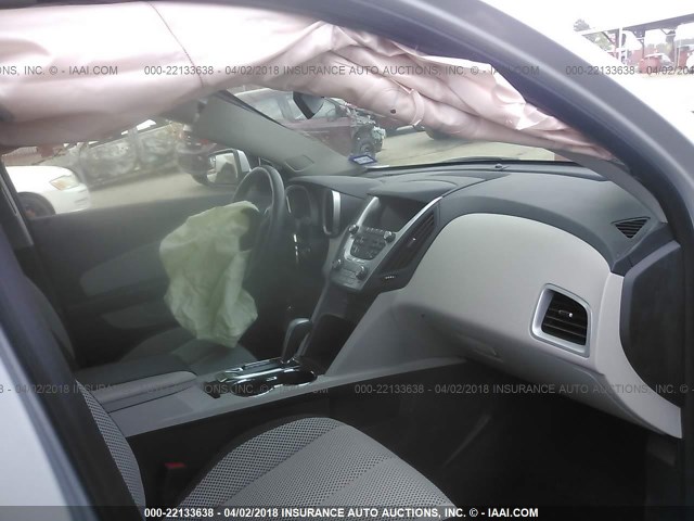 2GNFLDE30D6230038 - 2013 CHEVROLET EQUINOX LT SILVER photo 5