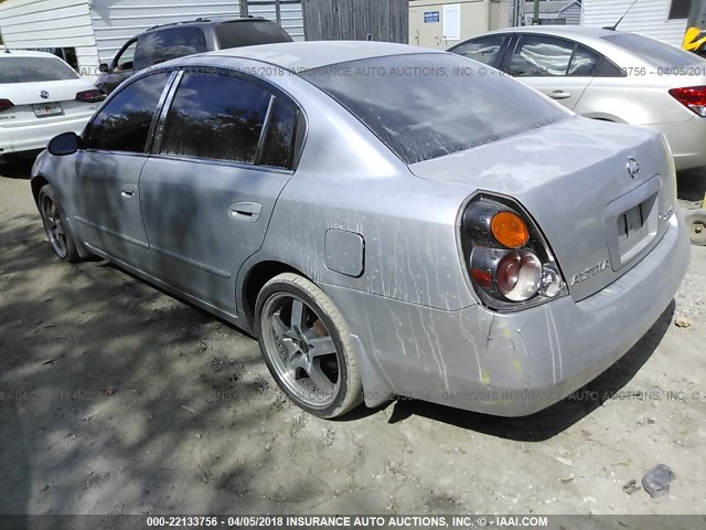 1N4AL11D32C714747 - 2002 NISSAN ALTIMA S/SL SILVER photo 3