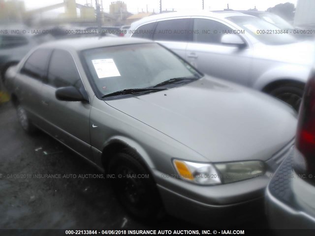 4T1BG22K0XU538033 - 1999 TOYOTA CAMRY CE/LE/XLE 灰色 照片 1