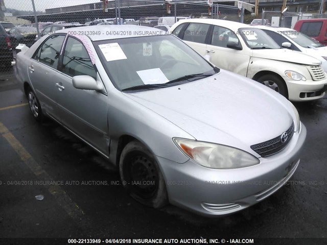 4T1BE32K14U911085 - 2004 TOYOTA CAMRY LE/XLE/SE ვერცხლისფერი ფოტო 1