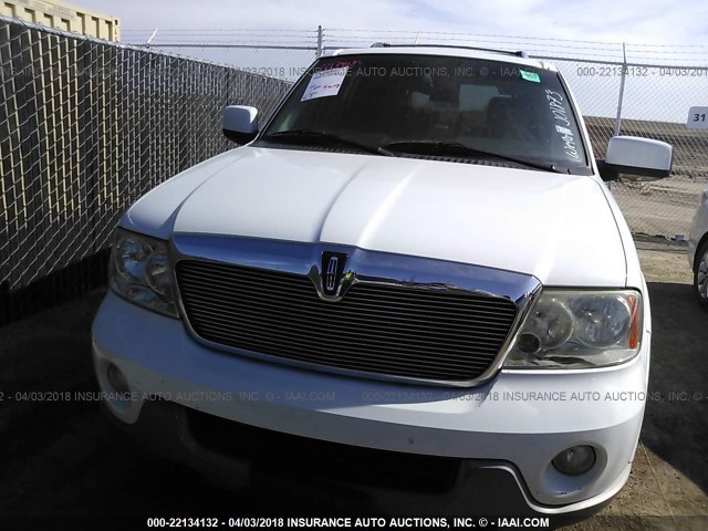 5LMFU27R03LJ01873 - 2003 LINCOLN NAVIGATOR WHITE photo 6