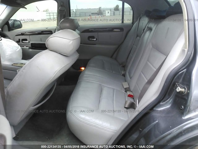 1LNHM81W7YY846787 - 2000 LINCOLN TOWN CAR EXECUTIVE GRAY photo 8