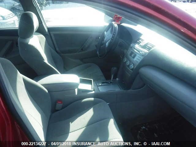 4T1BE46K09U292499 - 2009 TOYOTA CAMRY SE/LE/XLE 红色 照片 5